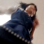 【ガチ盗撮動画】学校の教室でクラスメイトJKのパンチラをカバンカメラで撮影