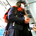 【動画】盗撮魔「カバンカメラを電車の床に置いたらJKのパンチラ撮れたったｗ」