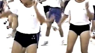 【動画】90年代の中学校ってまだ体育祭でJCのブルマ体操服姿が拝めたってマジ・・！？