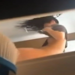 【盗撮動画】窓の隙間から素人女子の全裸がっつり！この民家盗撮動画って”ガチでやばかった”よな・・・
