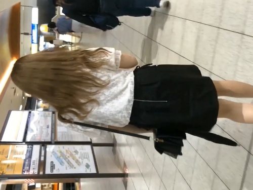 【盗撮動画】有言実行の撮り師「今からこのJDのパンチラを撮ってみる」→成功動画がこちら