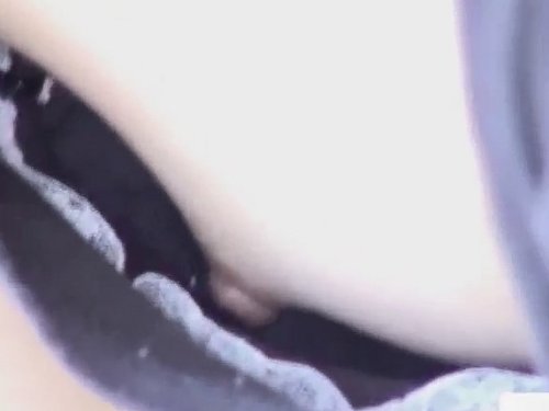 【盗撮動画】激カワ美女達の乳首見え連発!ビジュ撮れ撮れ最高峰のお宝胸チラ動画がこちら